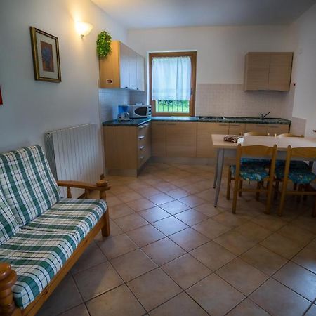 Casa Al Portico Appartement Pieve Di Ledro Buitenkant foto