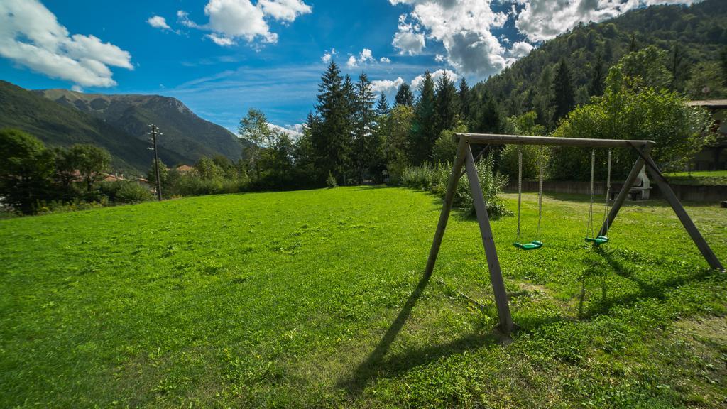 Casa Al Portico Appartement Pieve Di Ledro Buitenkant foto
