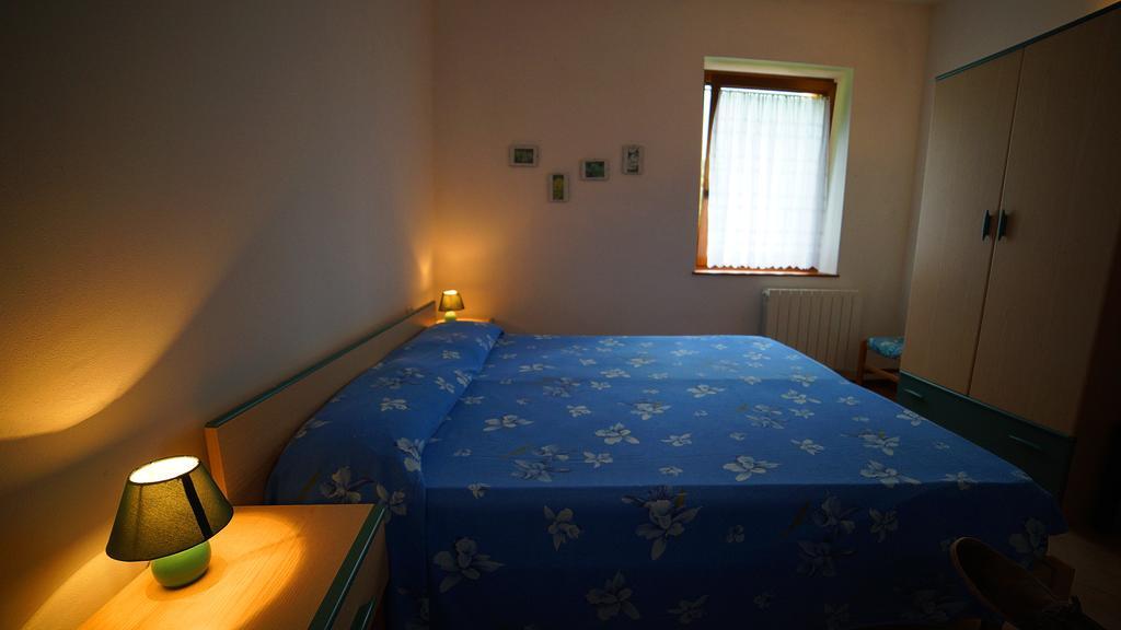 Casa Al Portico Appartement Pieve Di Ledro Buitenkant foto
